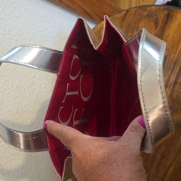 Victoria's Secret Silver Metallic SMALL tote Bag RED satin interior Mod & Sassy! - Picture 6 of 12